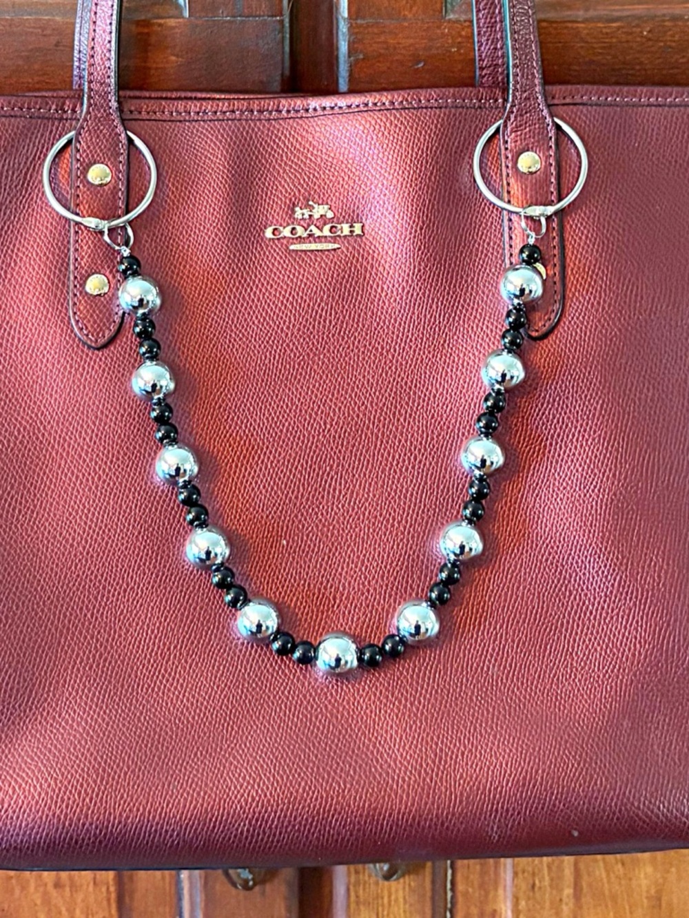♥️💖 NEW Black & Silver Beaded Bag Chain Charm MOTHER’S DAY GIFT Grad Gift